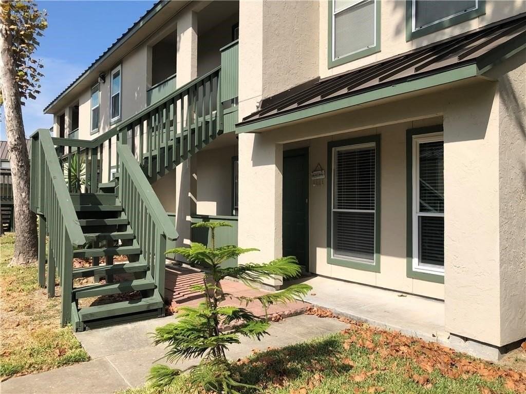 302 Saint Andrews St Apt 103e - Photo 2 of 9