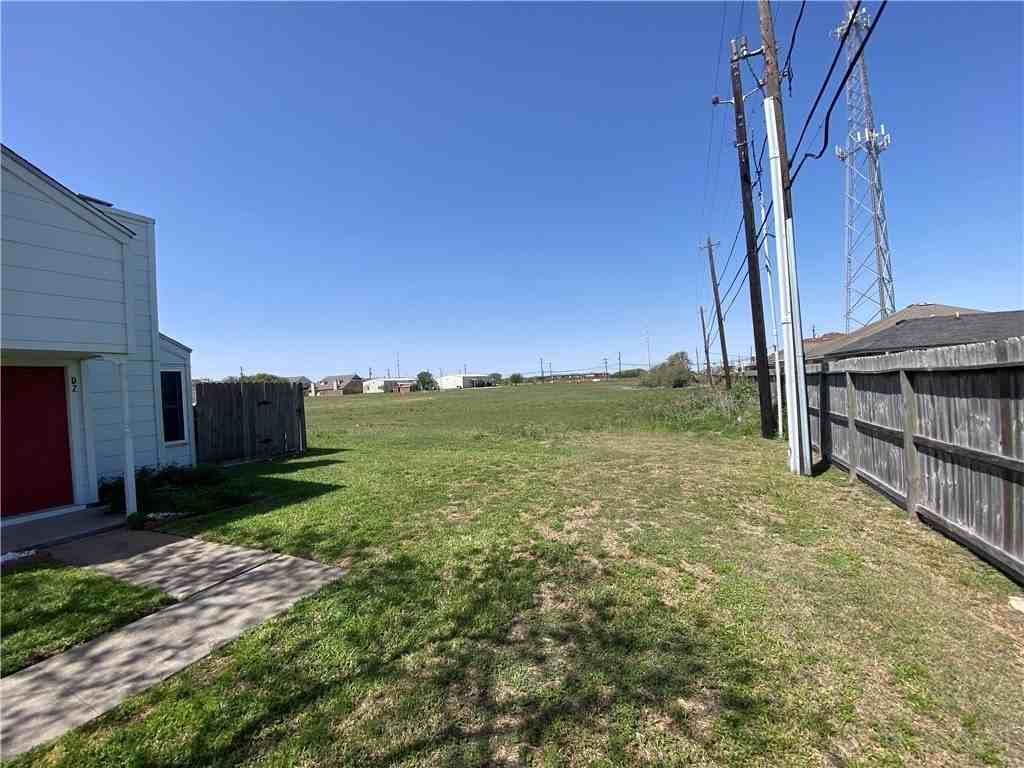 7252 The Mansions Dr #D3 - Photo 3 of 24