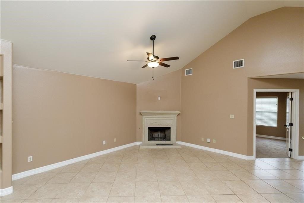 6109 Queen Jane St - Photo 3 of 16