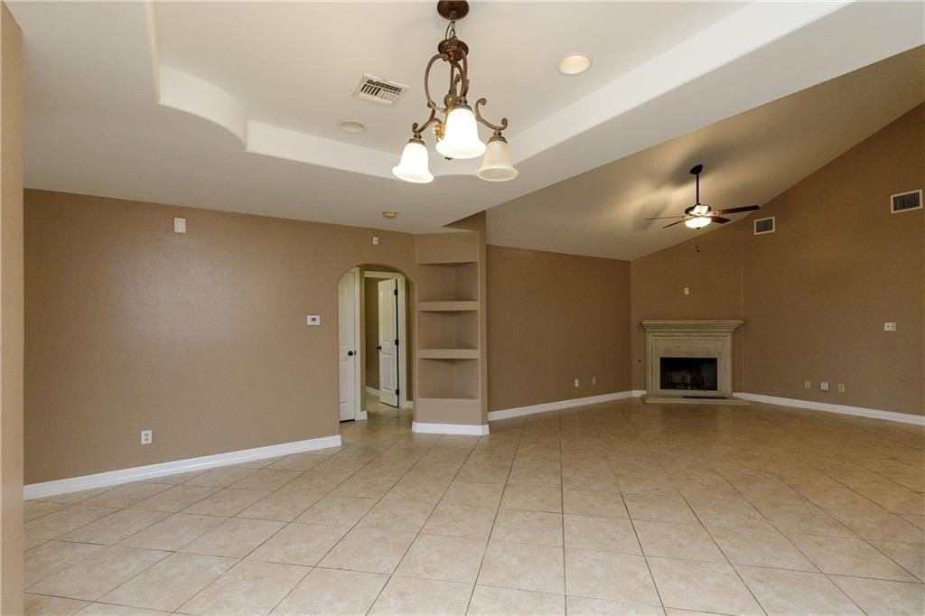 6109 Queen Jane St - Photo 6 of 16