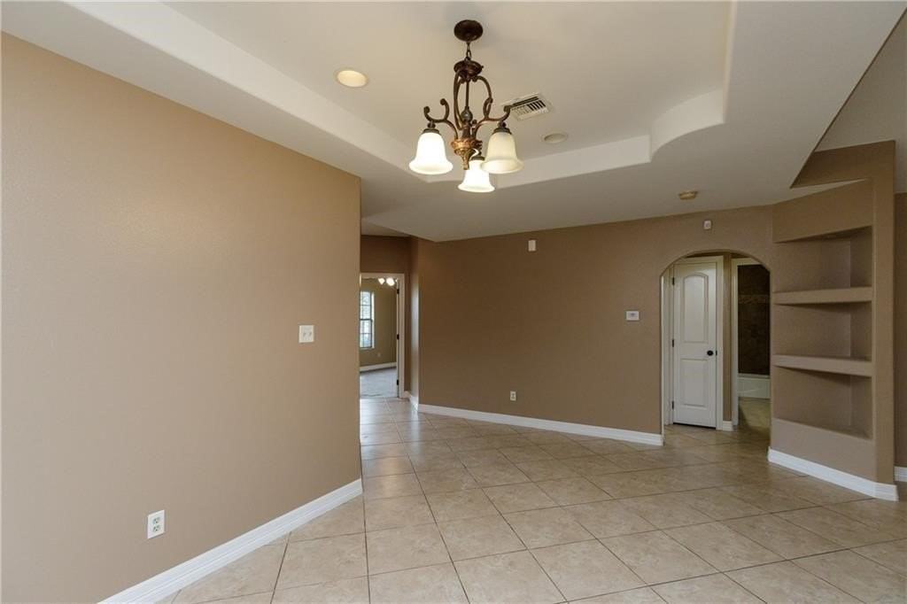 6109 Queen Jane St - Photo 7 of 16