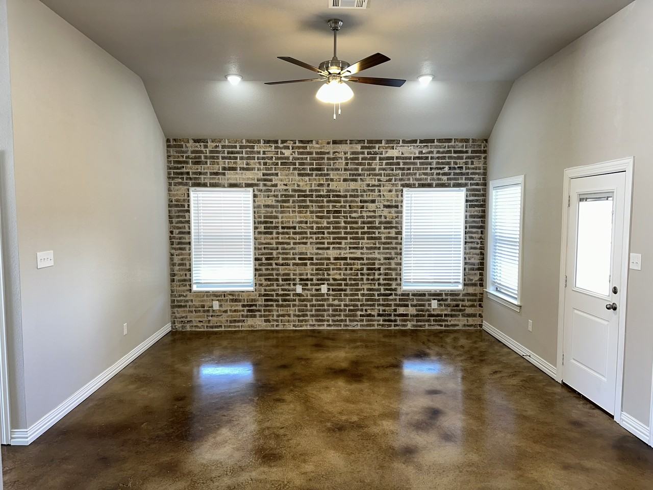 2311 Briar Hollow Drive - Photo 4 of 20