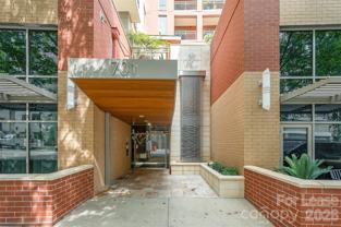 701 Royal Ct Apt 911 - Photo 1 of 1