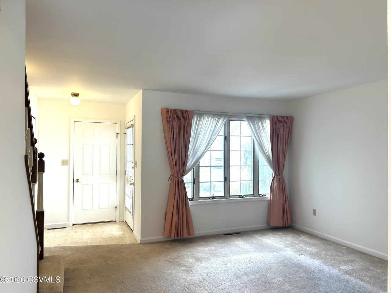 444 Meadow Ln - Photo 4 of 11