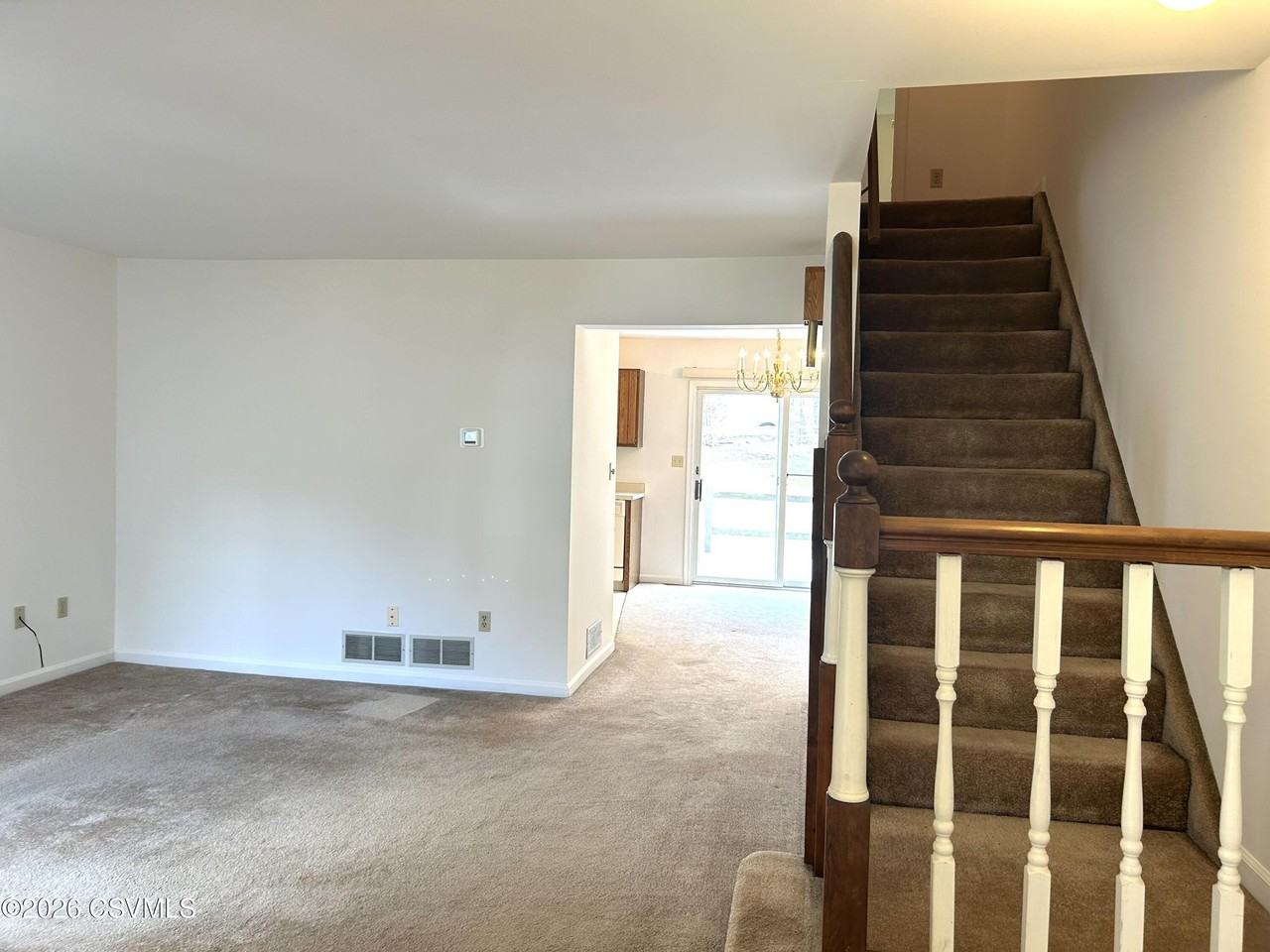 444 Meadow Ln - Photo 5 of 11