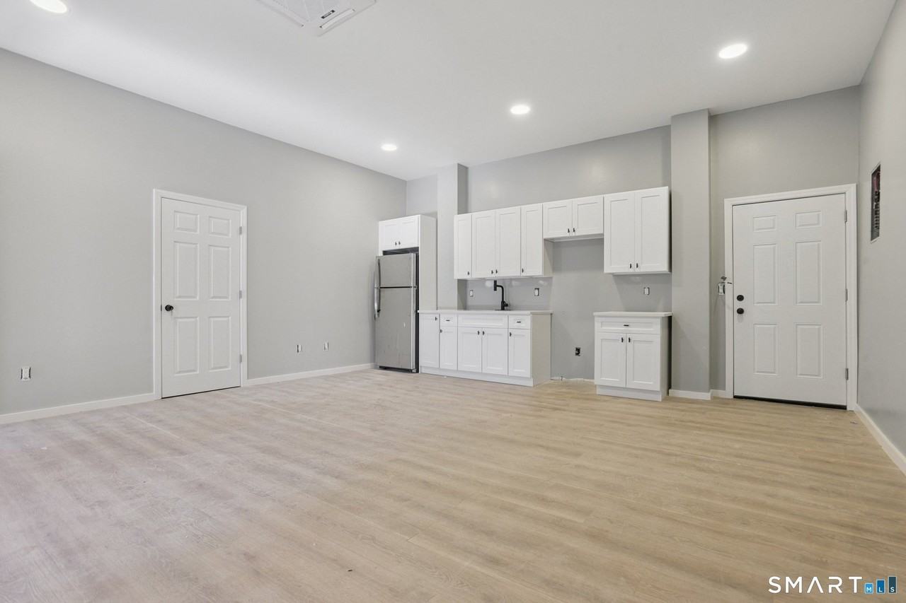 215 Bank St #2 - Photo 2 of 25
