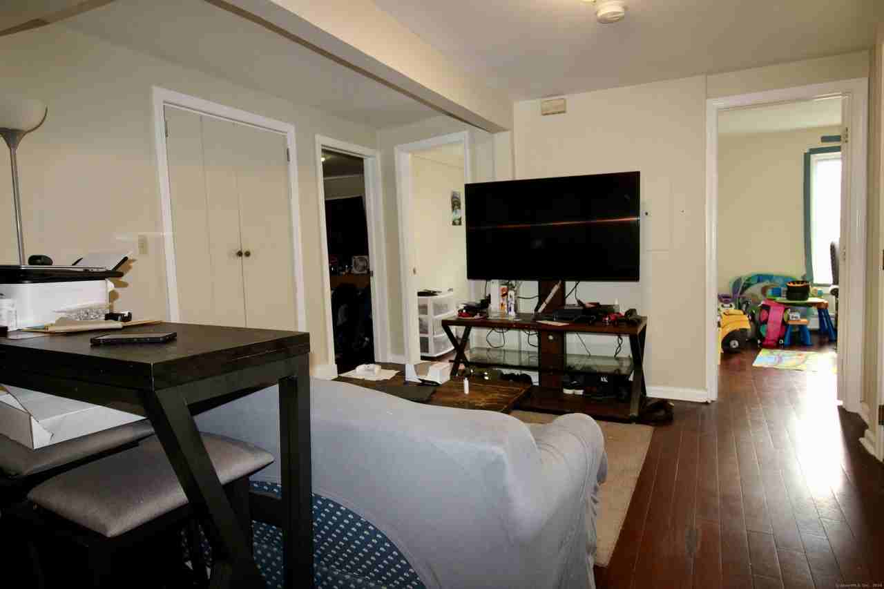 38 Denison Ave Apt 2 - Photo 2 of 12