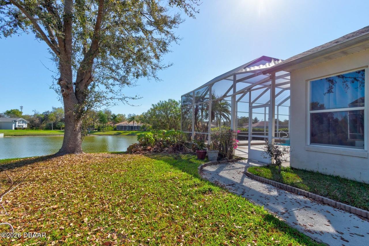 6101 Sanctuary Garden Blvd - Photo 6 of 31