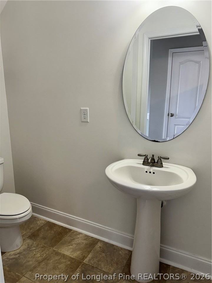 137 Ledford Ave - Photo 3 of 20