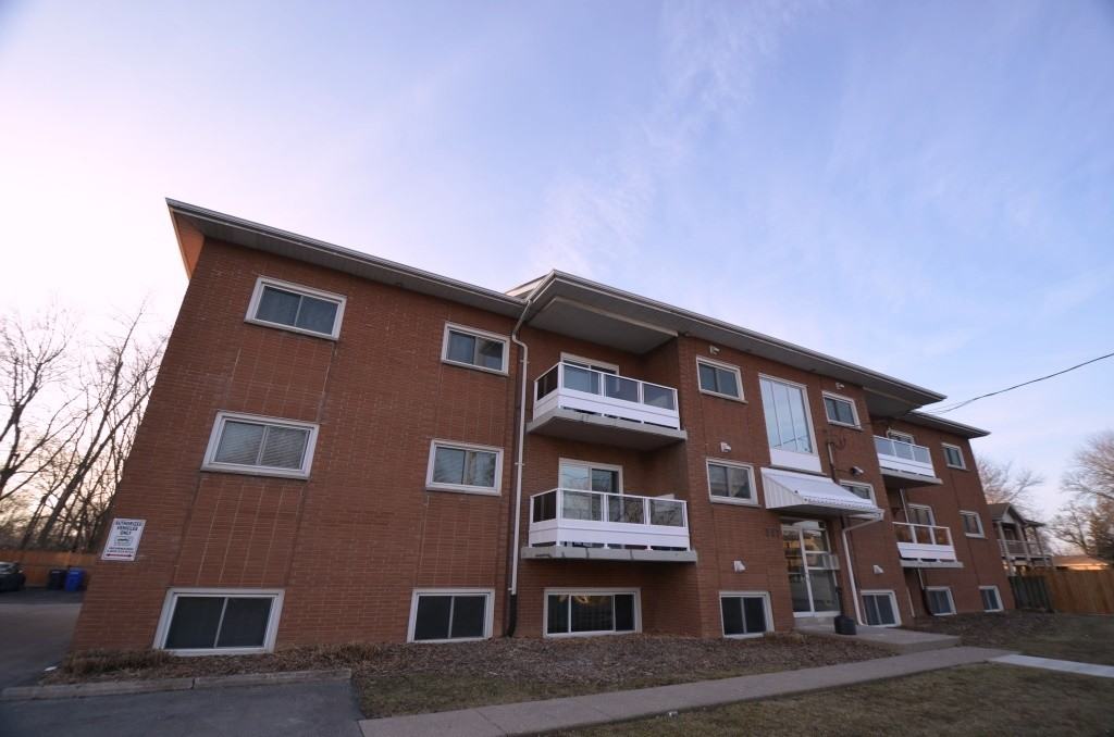 567 Ontario Street #3 - Photo 4 of 16