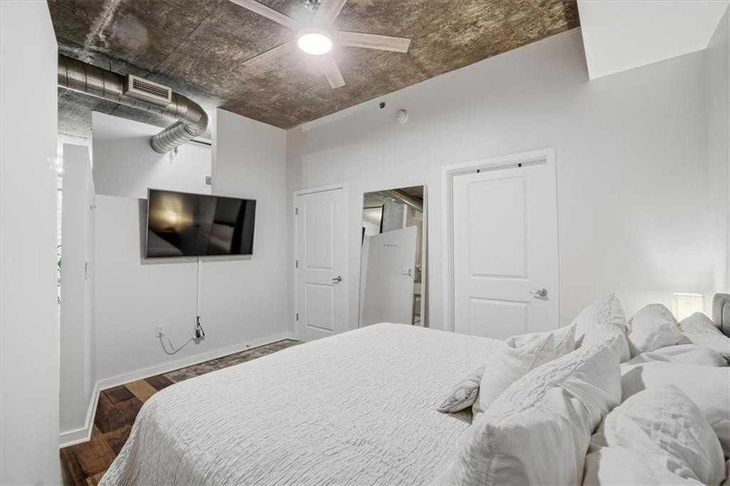 923 Peachtree St Ne Unit 1221 - Photo 3 of 35