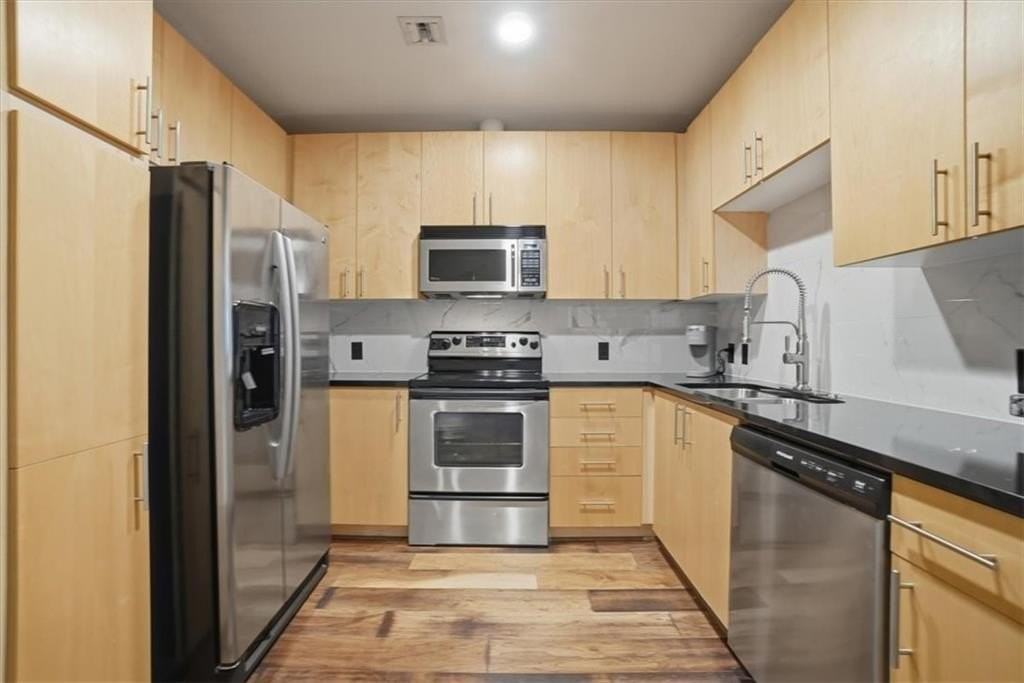 923 Peachtree St Ne Unit 1221 - Photo 4 of 35