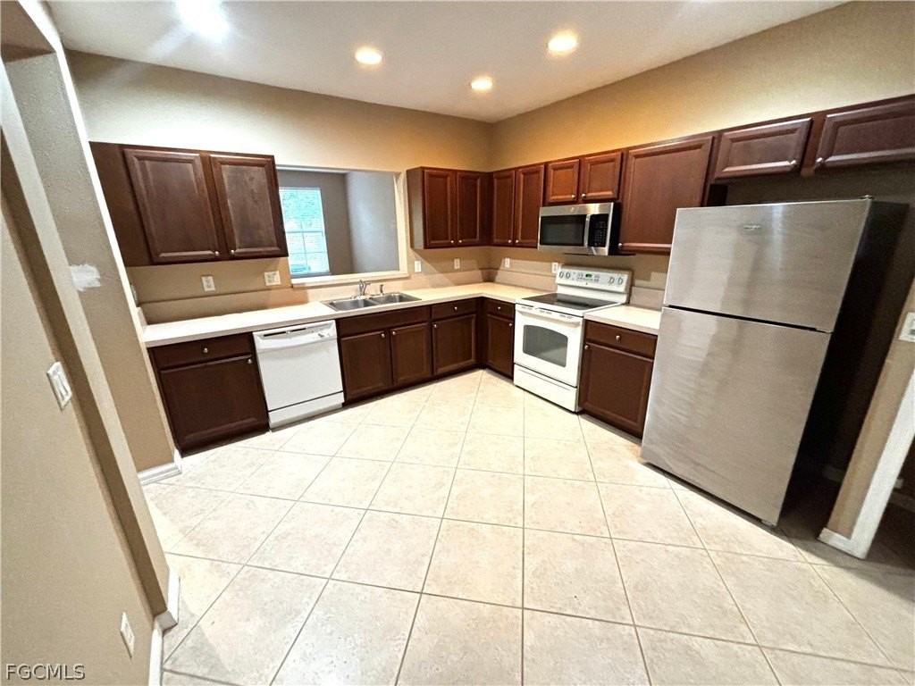 3960 Cherrybrook Loop - Photo 5 of 20