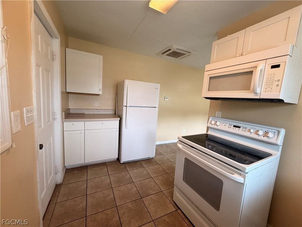 1906 Coronado Rd - Photo 4 of 16