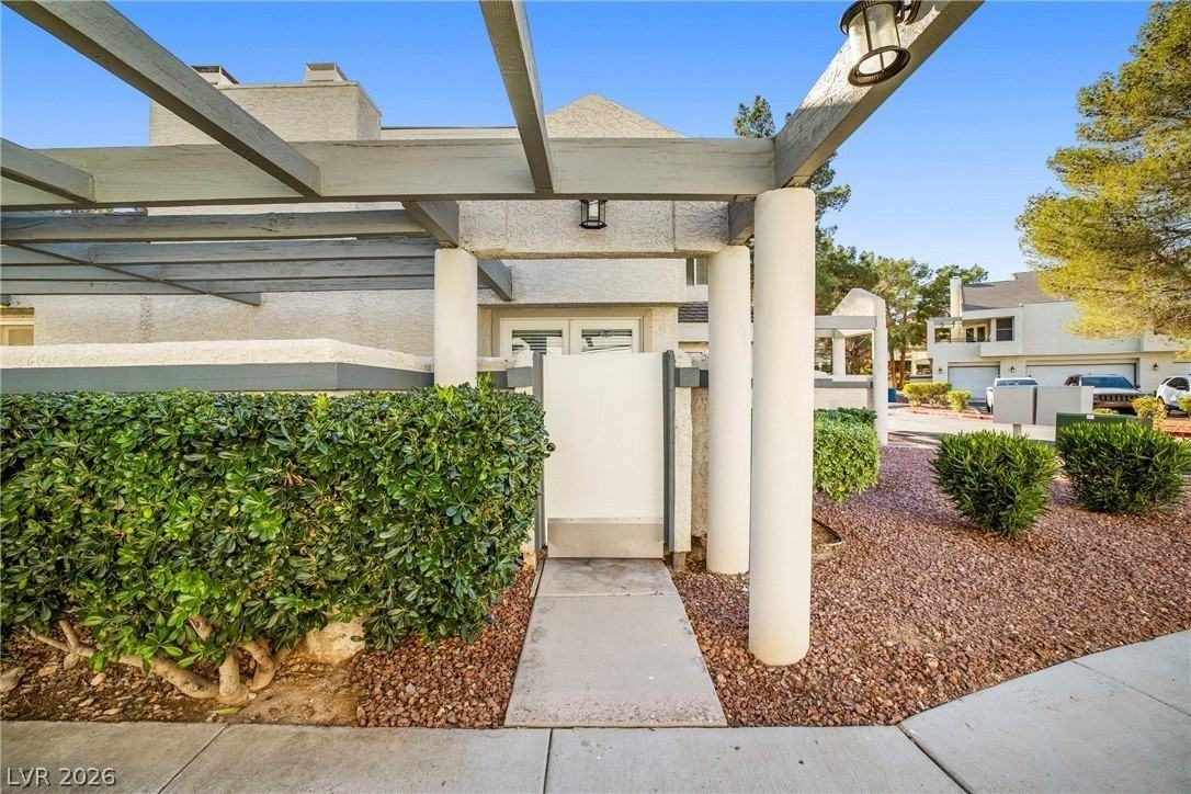 2748 Lodestone Dr #0 - Photo 2 of 38