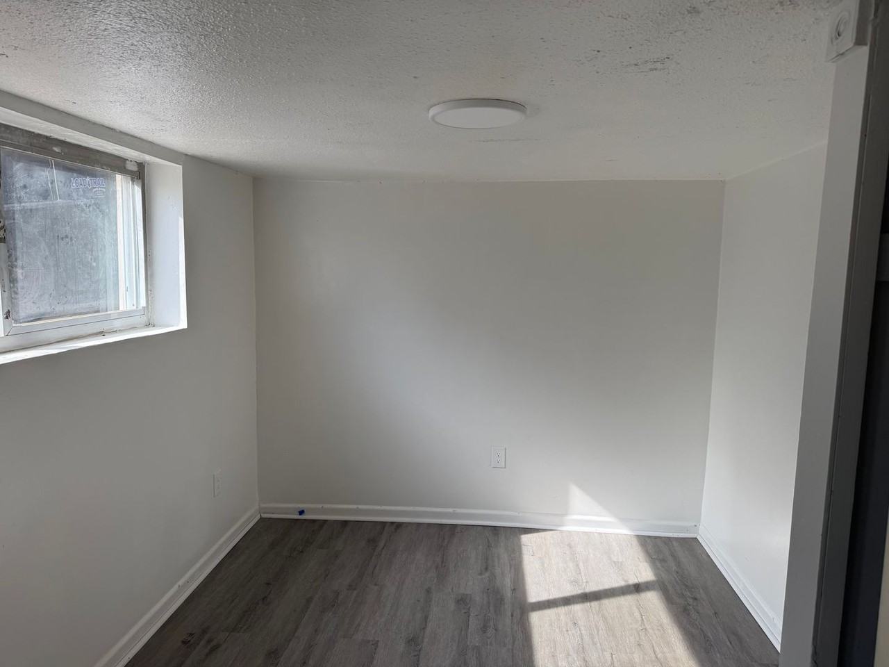 1335 S Osage St #A - Photo 7 of 16