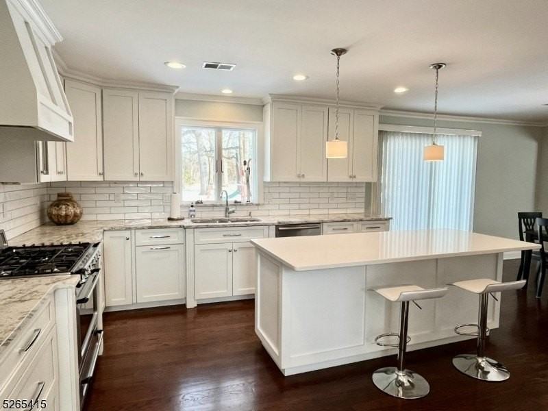 126 Mckinley Ave - Photo 7 of 33