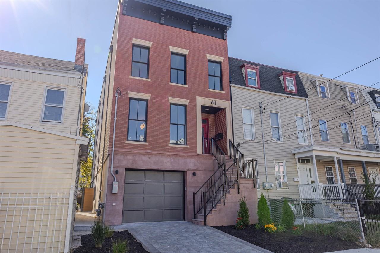 61 Belmont Ave #2 - Photo 3 of 22