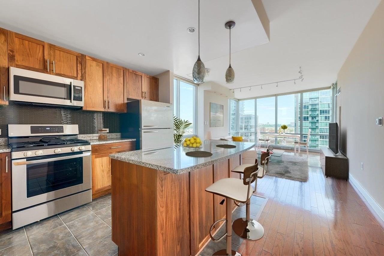 20 Newport Pkwy #2112 - Photo 3 of 19