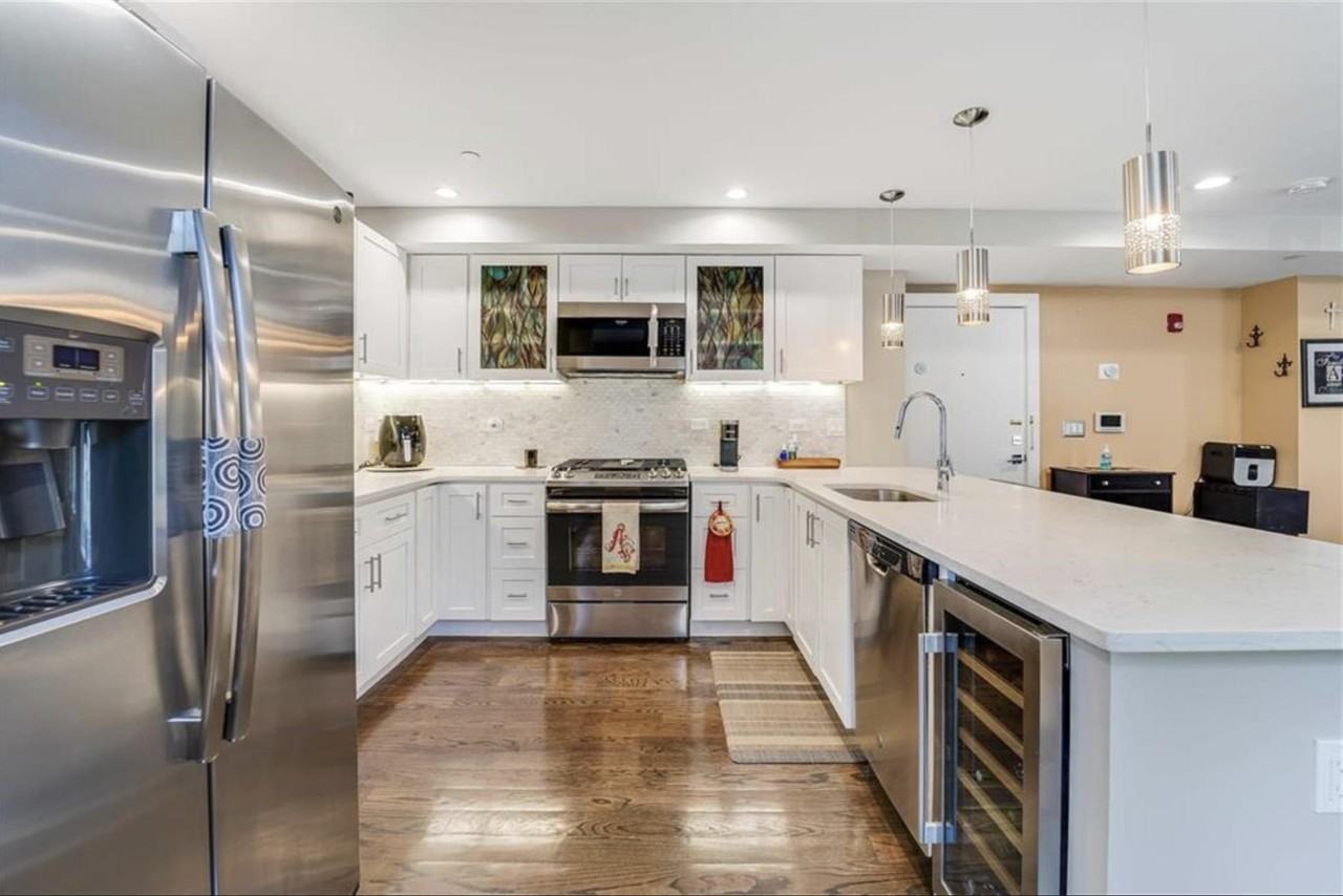 126 Delaware Ave #3 - Photo 3 of 26