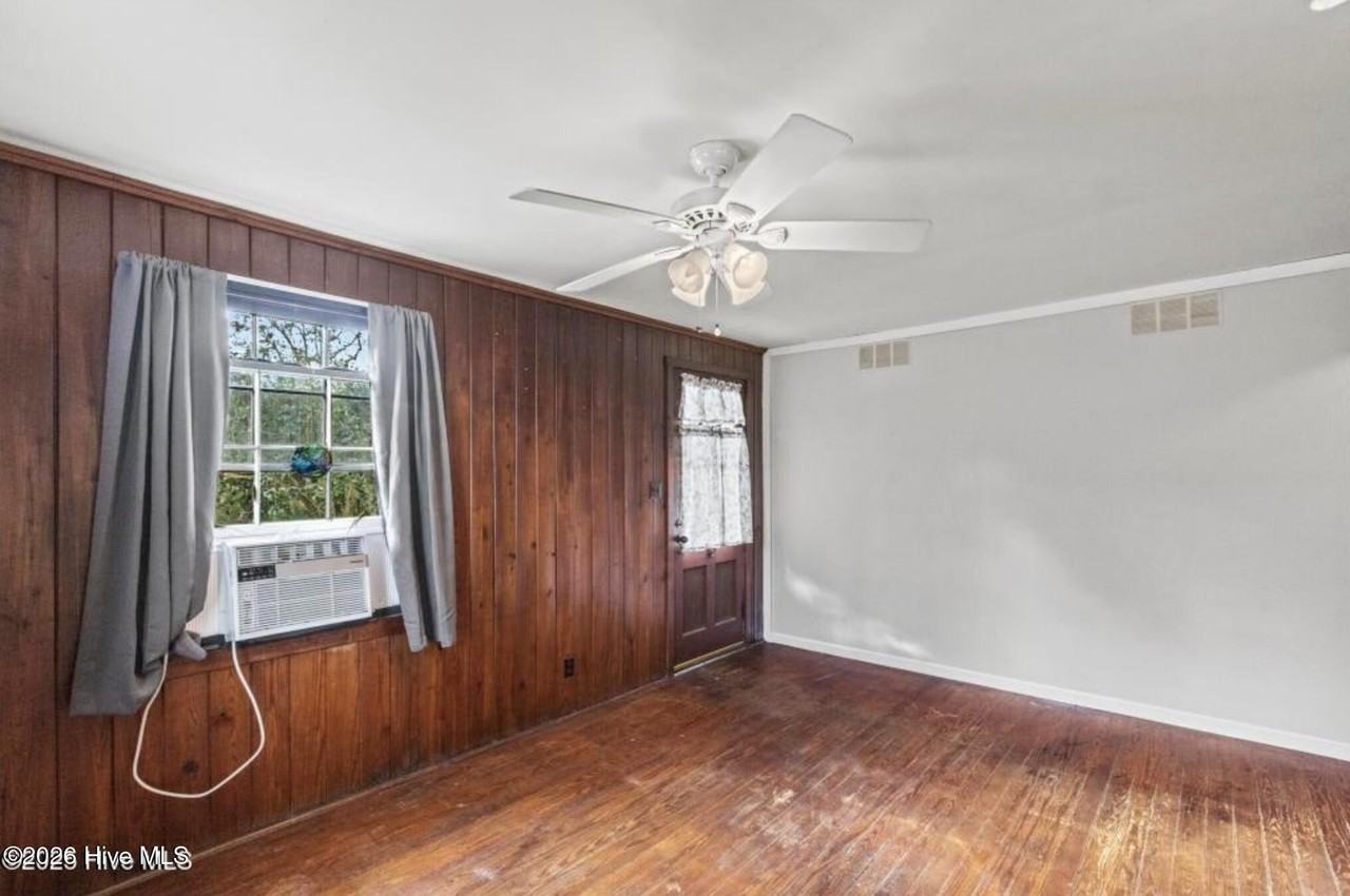 4044 Nc Hwy 11 - Photo 6 of 18