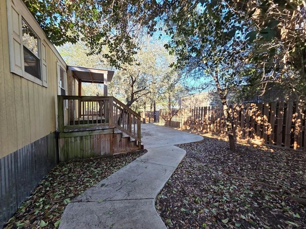 169 Fort Worth Dr - Photo 2 of 19