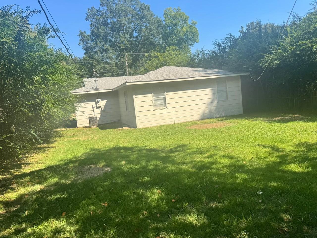 3004 Walker St #1 - Photo 2 of 14