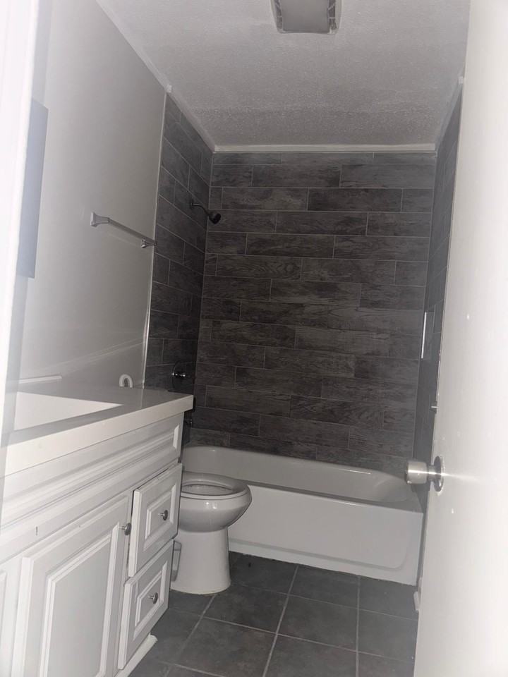 3004 Walker St #1 - Photo 3 of 14