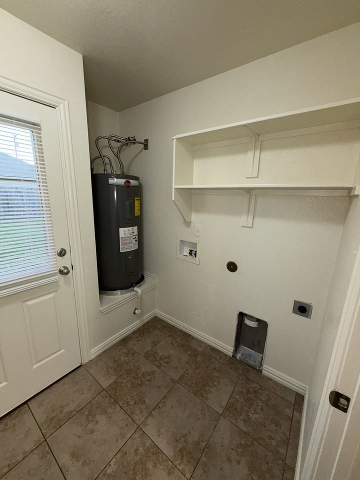 8316 Saddle Brook Drive #A - Photo 7 of 19