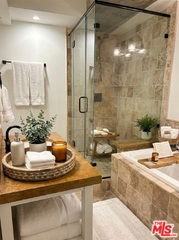 838 N Doheny Dr #402 - Photo 4 of 8