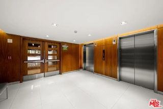 838 N Doheny Dr #402 - Photo 5 of 8