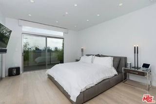 1040 N Spaulding Ave #3 - Photo 7 of 8