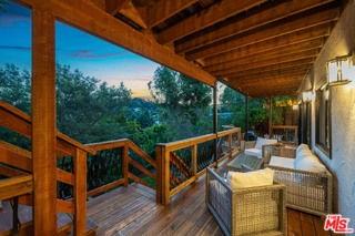 3323 N Knoll Dr - Photo 4 of 8