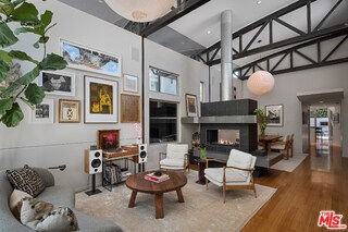 8735 Dorrington Ave - Photo 4 of 8