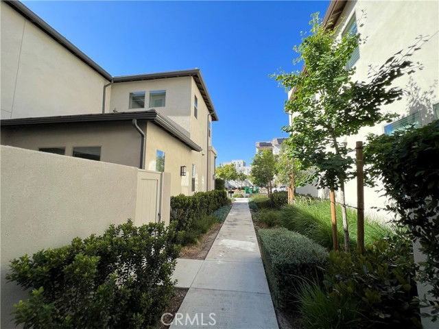 110 Sculpture - Photo 2 of 8