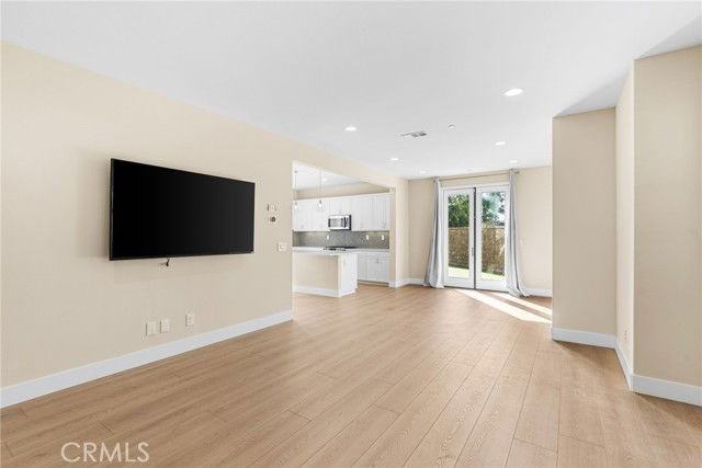 102 Marisol St - Photo 3 of 8