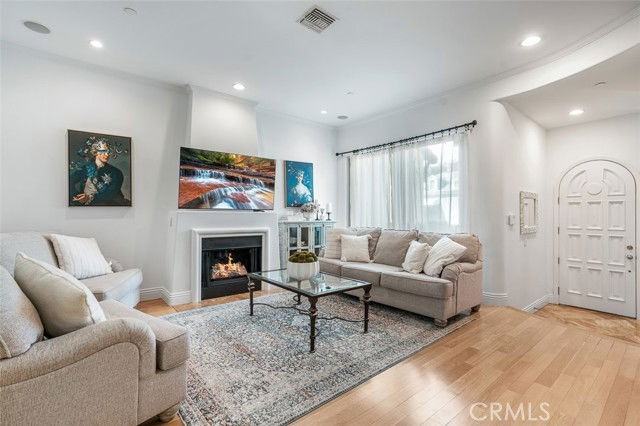 2753 Piedmont Ave #6 - Photo 5 of 8