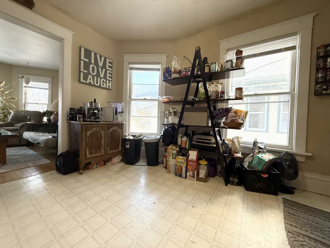 711 S Dickinson St #2 - Photo 3 of 14