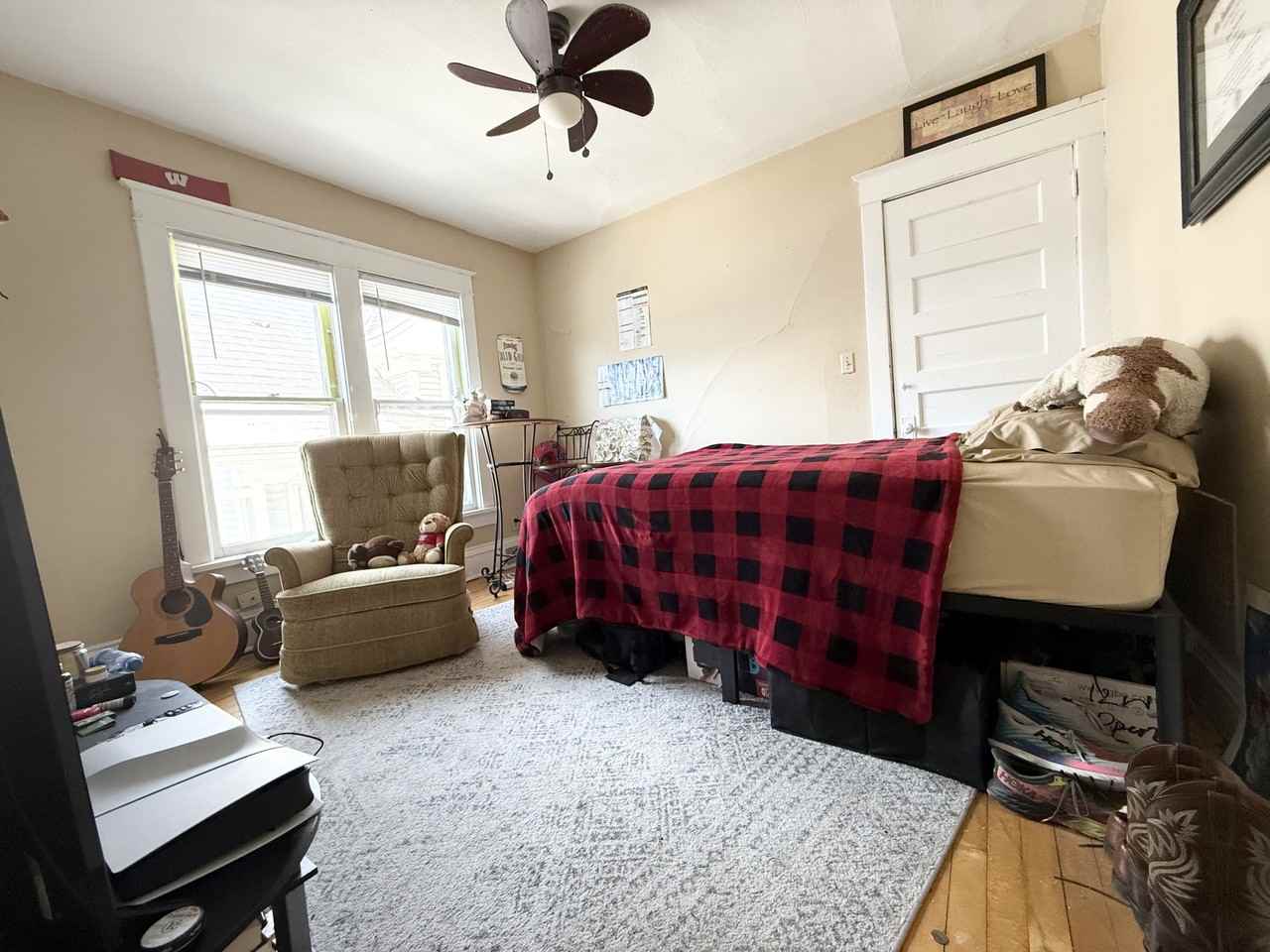 711 S Dickinson St #2 - Photo 5 of 14