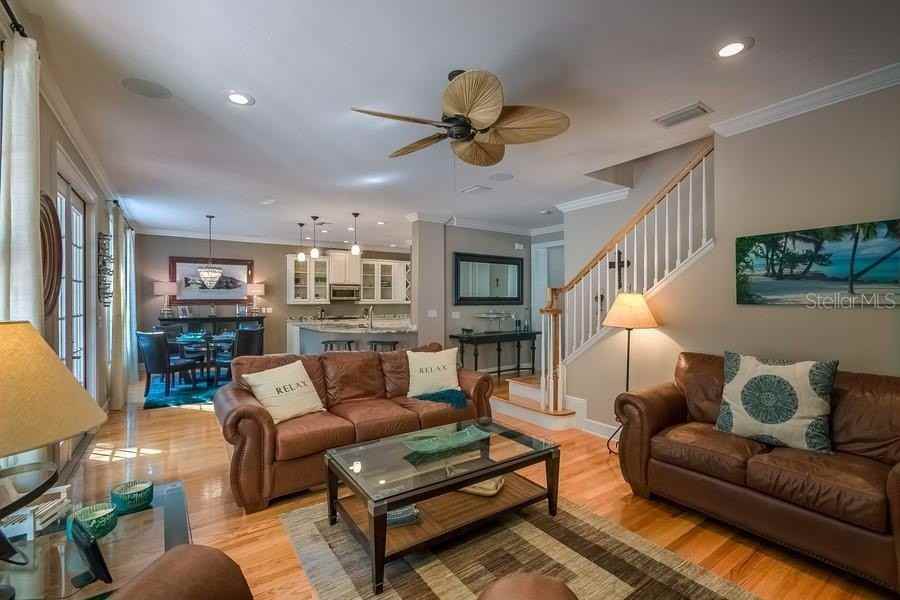 3408 W Bay Villa Ave - Photo 5 of 24