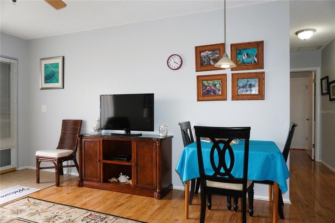 4337 Tahitian Gardens Cir #F - Photo 6 of 32