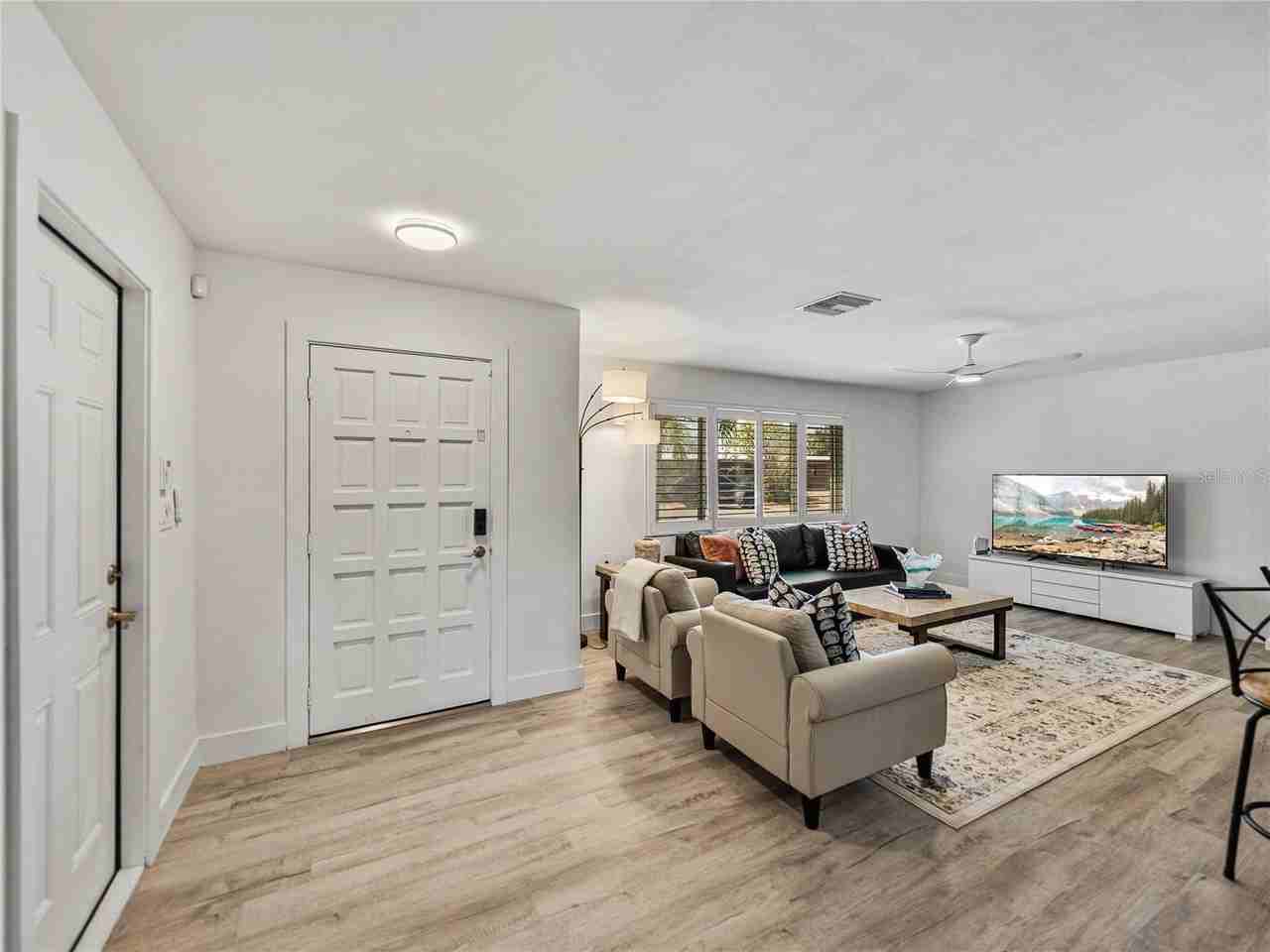 7125 S Shore Dr S - Photo 6 of 50