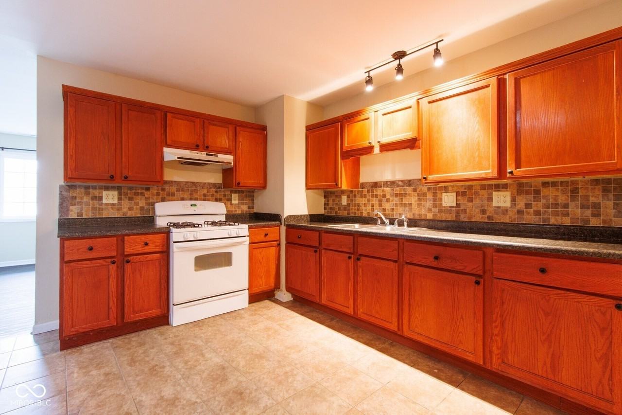 4929 N Katherine Dr - Photo 6 of 18