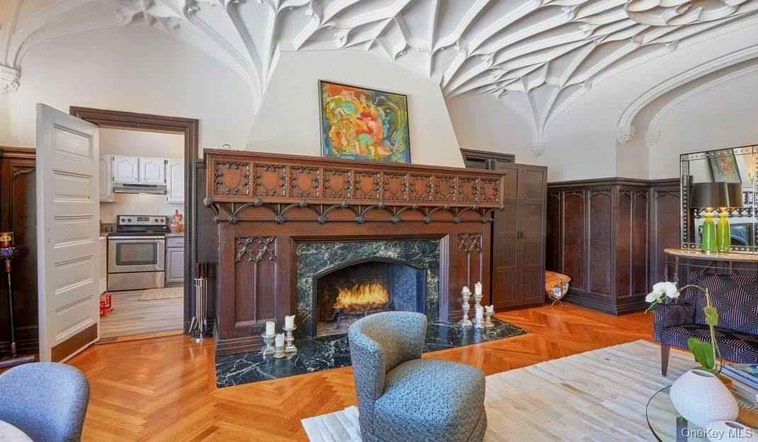 61 Crows Nest Rd #6 - Photo 3 of 14