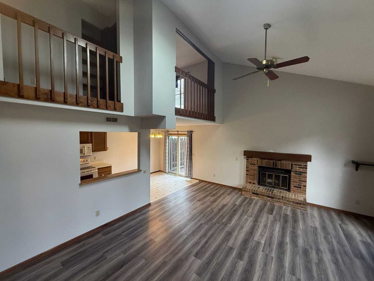 5123 Pinebrook Dr - Photo 3 of 25