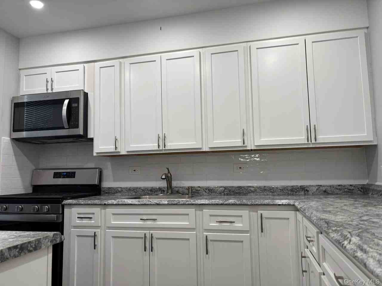 7129 Myrtle Ave 2nd Fl - Photo 7 of 13