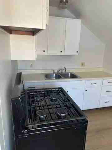 52 Forest St Apt 3 - Photo 3 of 9