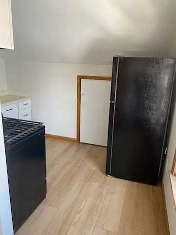 52 Forest St Apt 3 - Photo 5 of 9