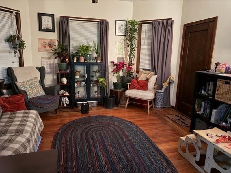 560 William St Apt 1 - Photo 3 of 8