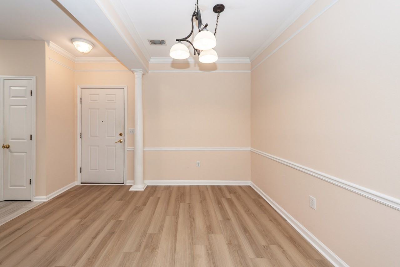 1516 Telfair Way #1 - Photo 3 of 40